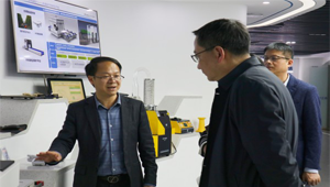杭州市科技局黨組成員、副局長樓立群一行蒞臨托普云農考察調研